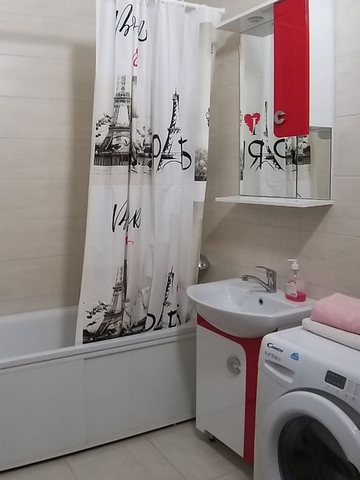 Нова  Квартирки-студія в  центрі