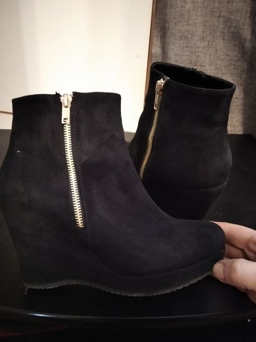 Жіночі ботіночки 37 розм ,замш
