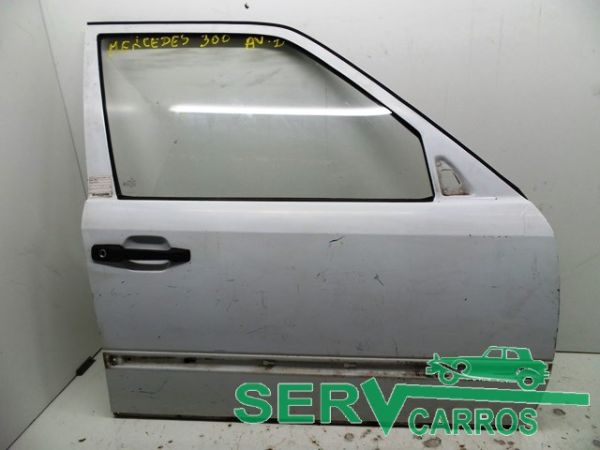 Porta frente direita MERCEDES-BENZ Classe E (W124)