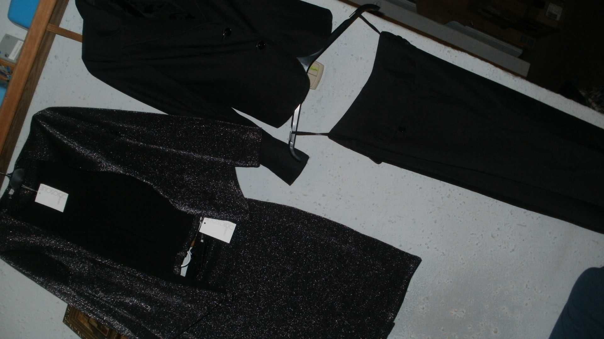 Kostiumy damskie 5 kpl –żakiet+ spódnica/ spodnie - S/M, np. Quiosque