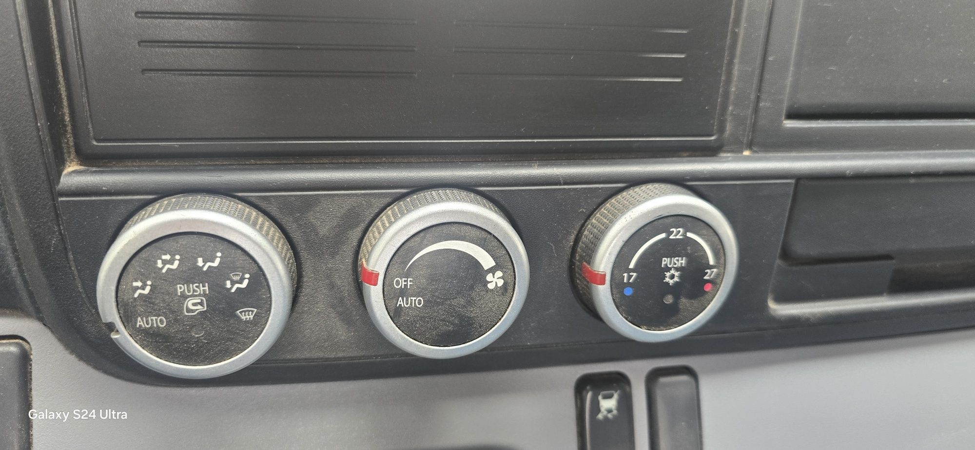 Mitsubishi Canter 3S13 A/C