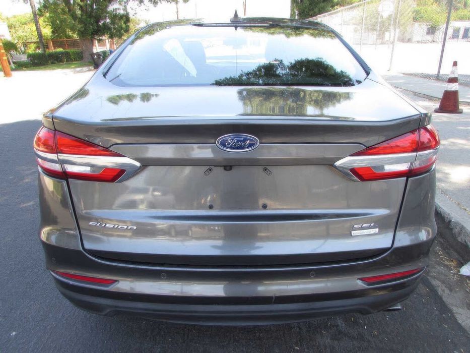 Ford Fusion SEL      2019