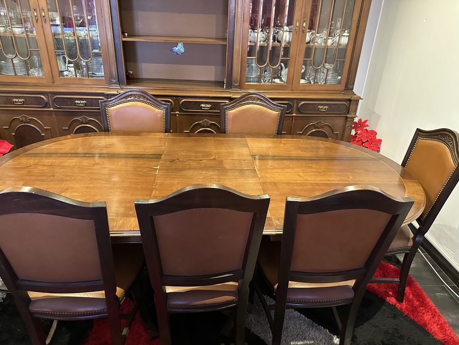 Mobilia de sala em madeira