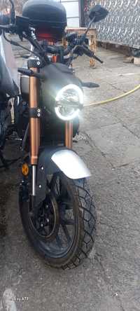 Мотоцикл Lifan KPM 200
