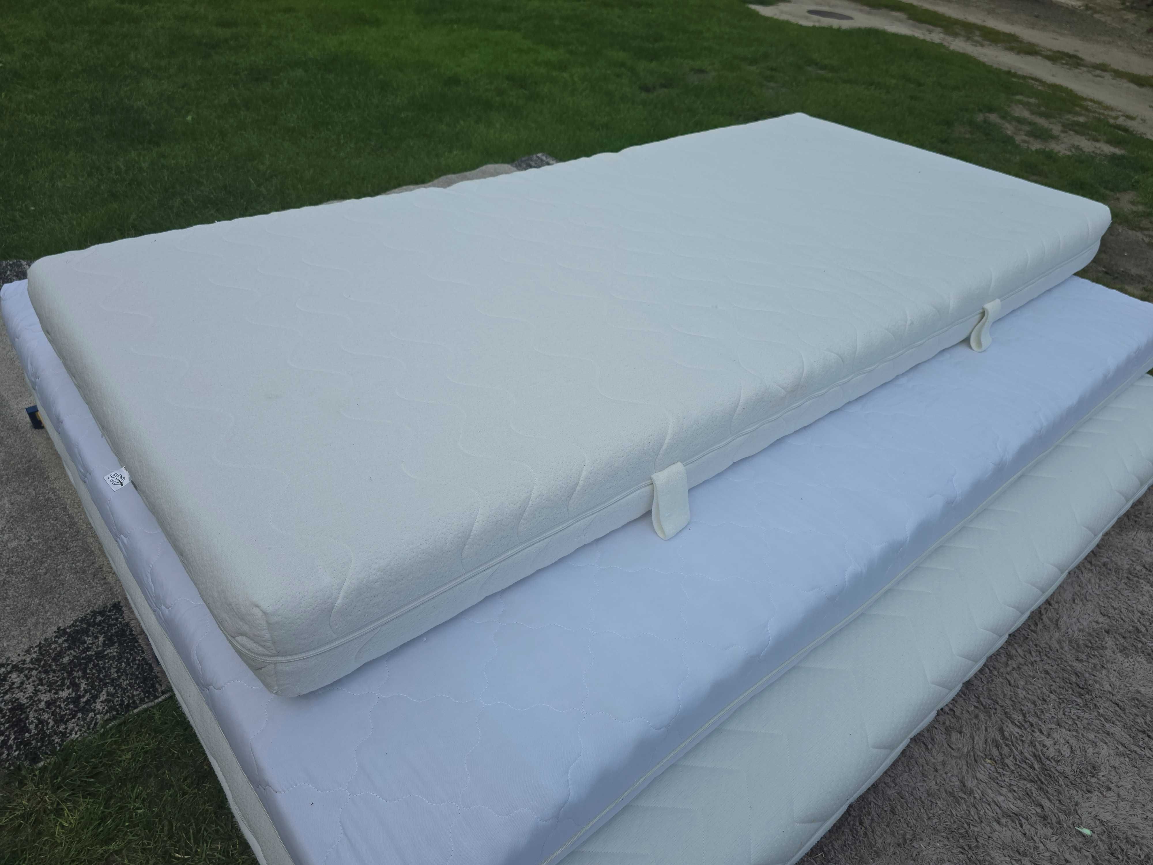 Materac 90 x 200 w bardzo dobrym stanie