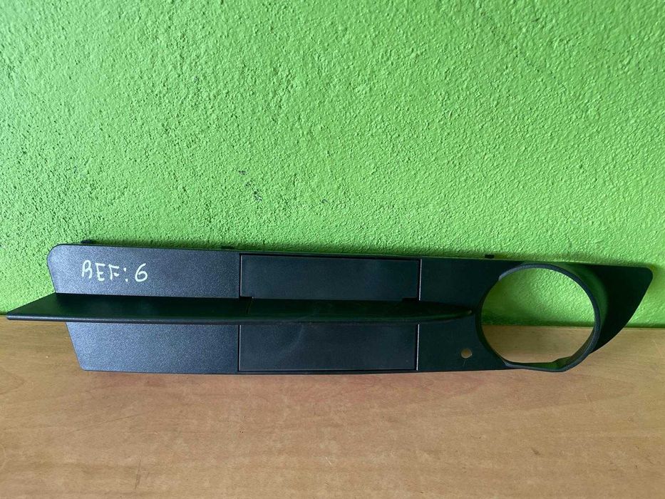 Grelha Farol Nevoeiro Frente Direito NOVO BMW E60