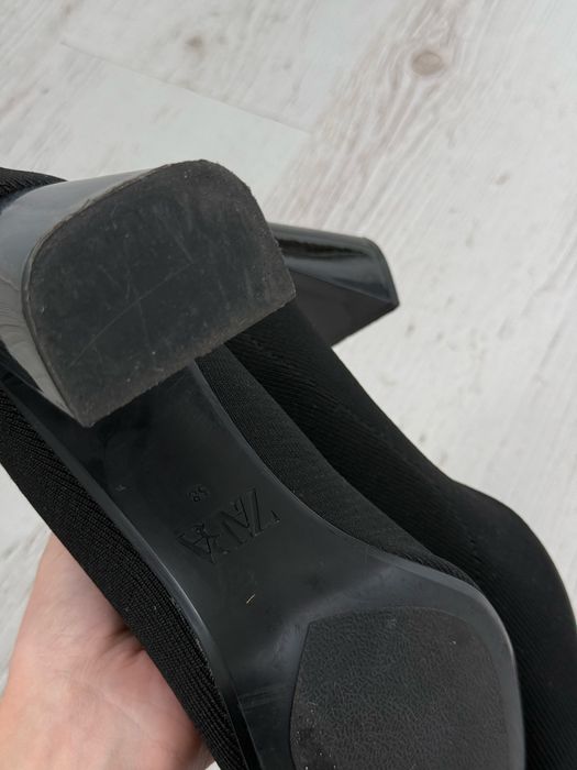 Черевики на каблуку Zara