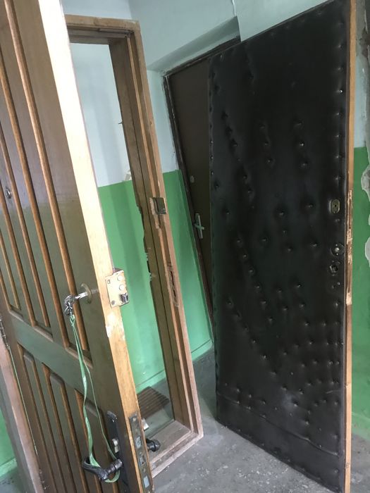 Двері дерев‘яні без коробки