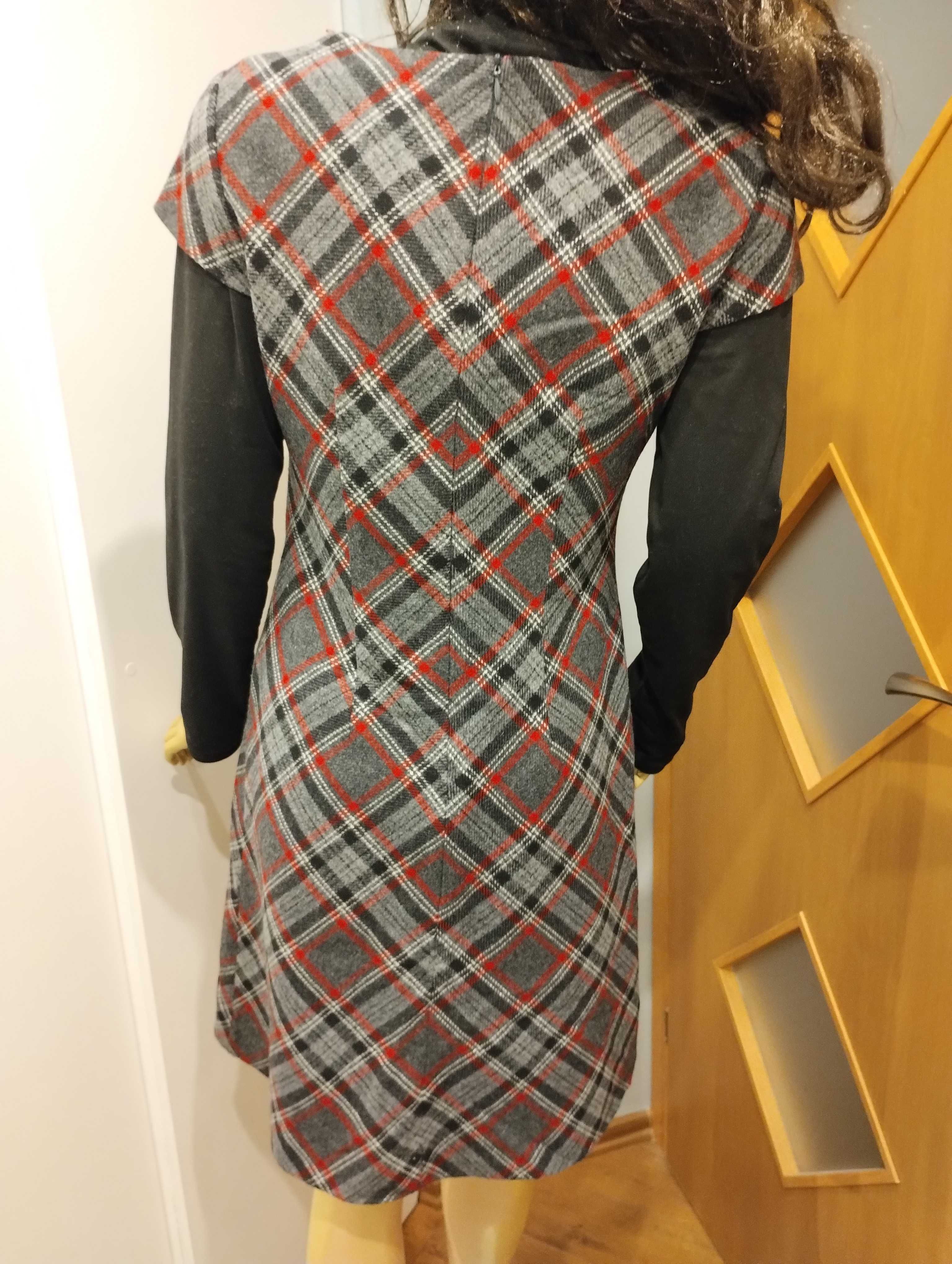 Sukienka wełna 100% r. M/L