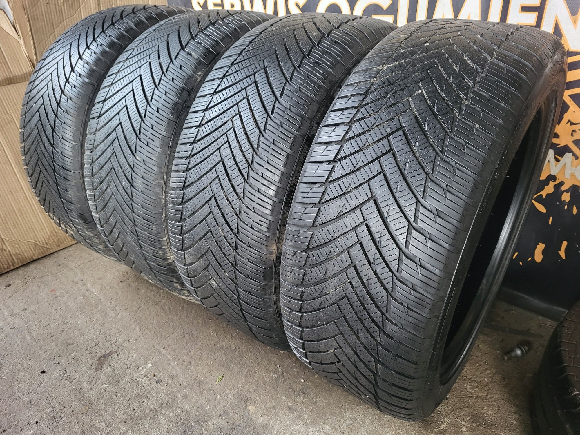 Opony wielosezonowe 255/45/19 Imperial 23rok 6/7mm