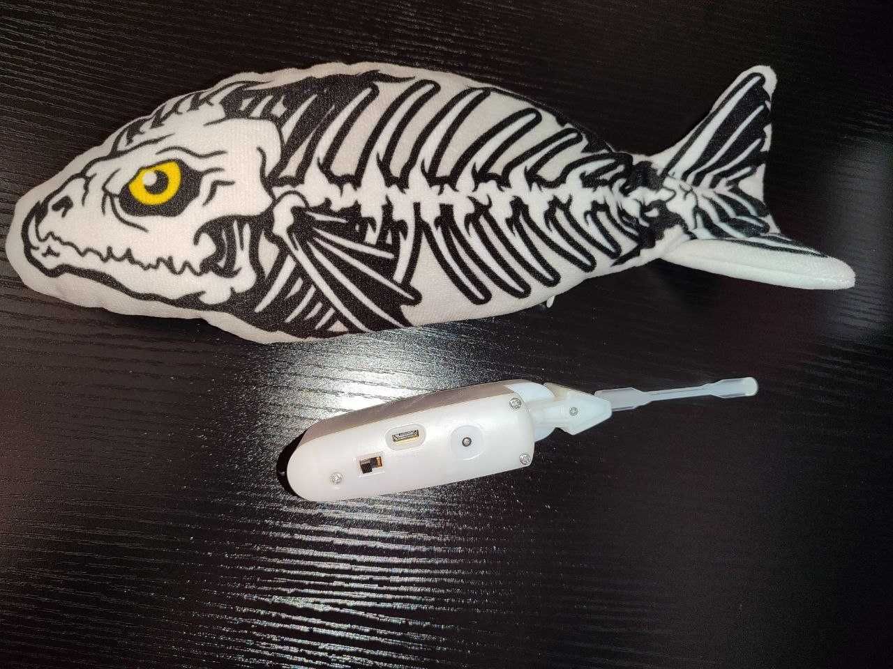 Продам іграшку для котів рибину на дієвому механізмі