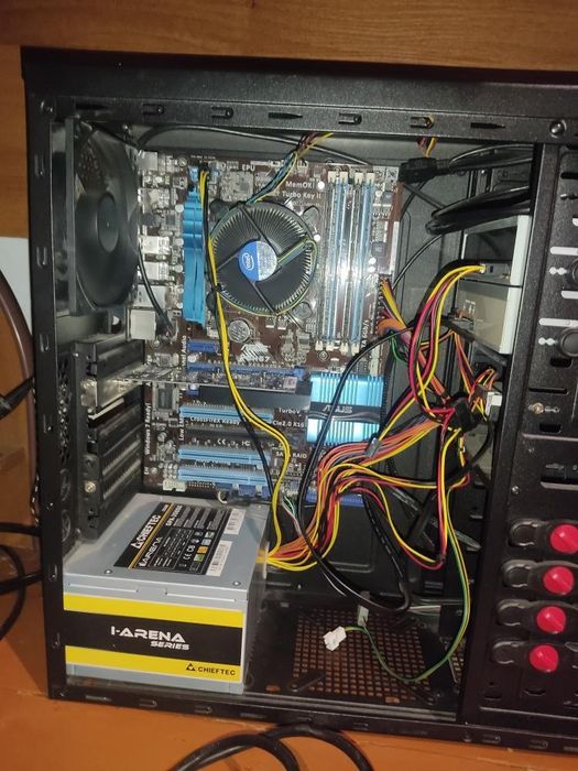 Комп'ютер для ігор і роботи / GTX 745 / Core i5 2320 3.00 GHz