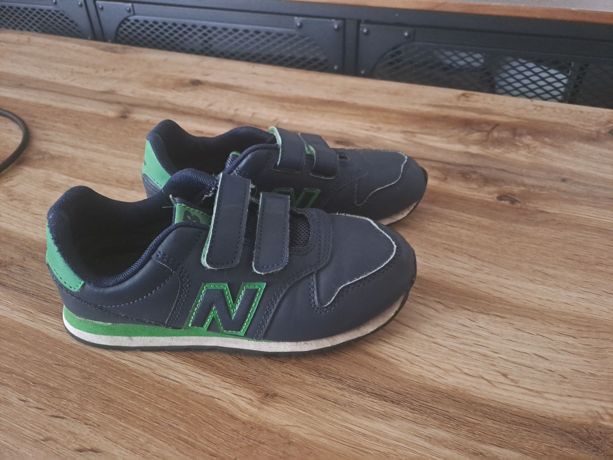 New Balance Buty chłopięce rozmiar 32