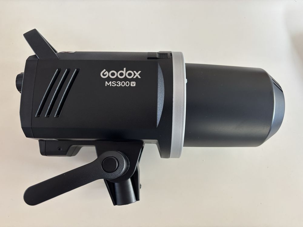 Iluminação de Estúdio Cabeça Flash Godox MS300V