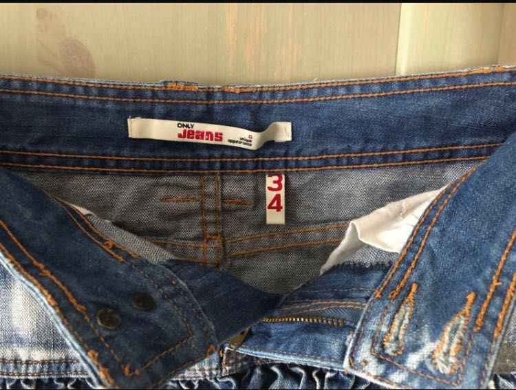 Jeansowa oryginalna spódniczka r 34 firmy Only Jeans