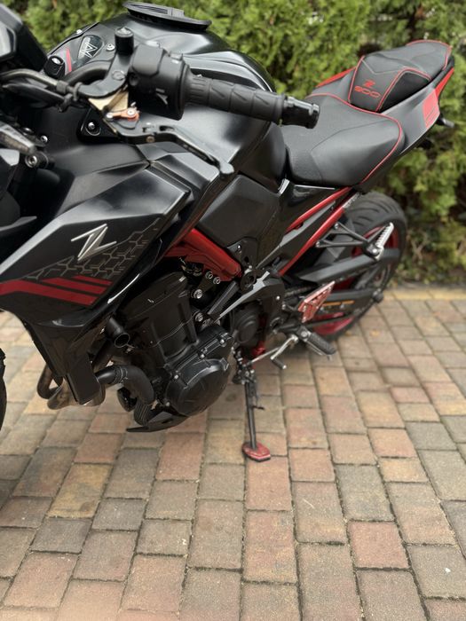 Kawasaki z900 czerwony motocykl naked a2 okazja