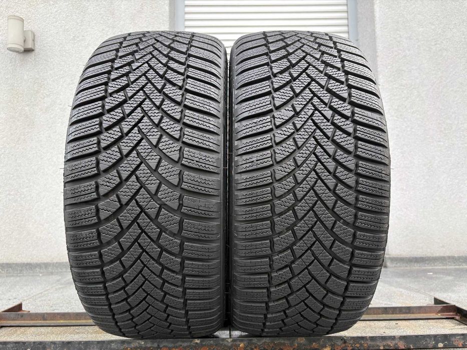 2szt zimowe 225/40R18 Bridgestone 8,2mm 2024r świetny stan! Z898 gwar