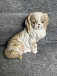 Figurka porcelanowa Chin Japoński
