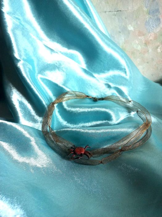 Naszyjnik artystyczny krab pozłacany 24k