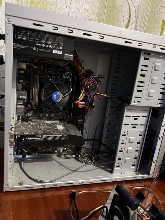 Компʼютер підтримайн