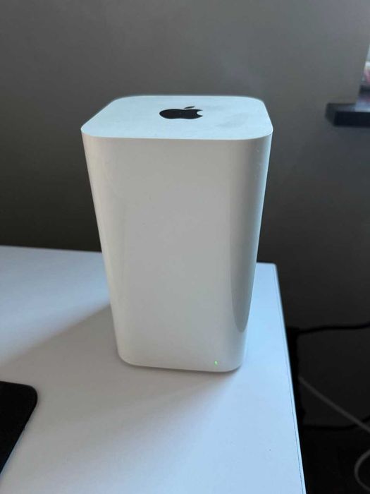 Маршрутизатор Роутер Apple AirPort Extreme A1521