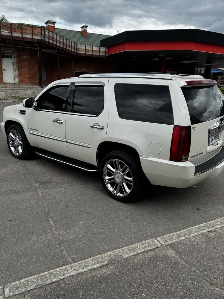 Продам Cadillac Escalade 2008
