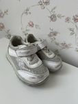Primigi tenisówki sneakersy na rzepy skórzane 20
