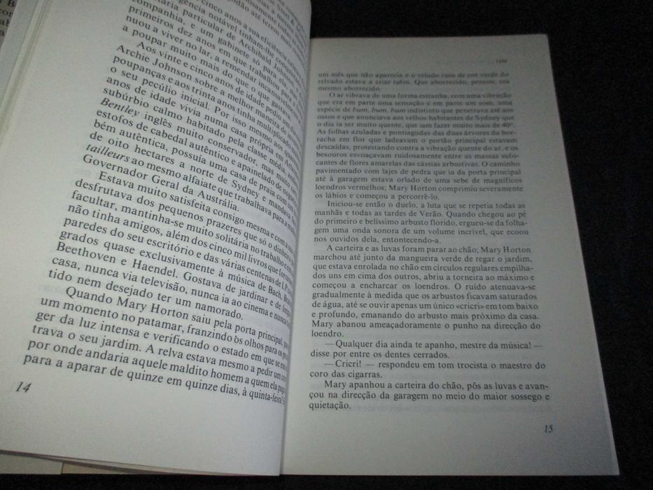 Livro Tim Colleen McCullough Difel