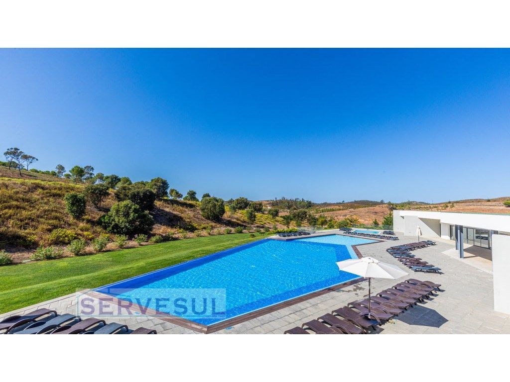 Apartamento Turístico,
Os Apartamentos, Modernos e Espaçosos, poss...