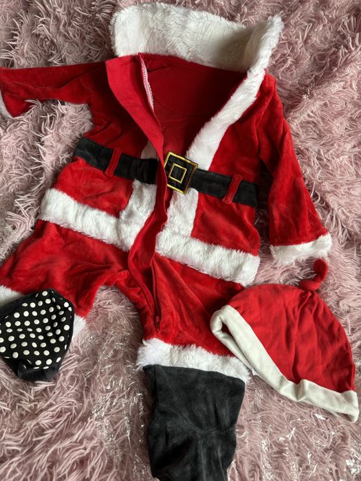 Новорічний фірмовий одяг від 3до 9 м,та 9-12м
