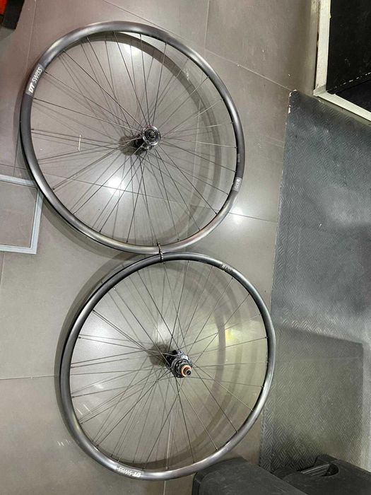 Rodas DT Swiss R470
