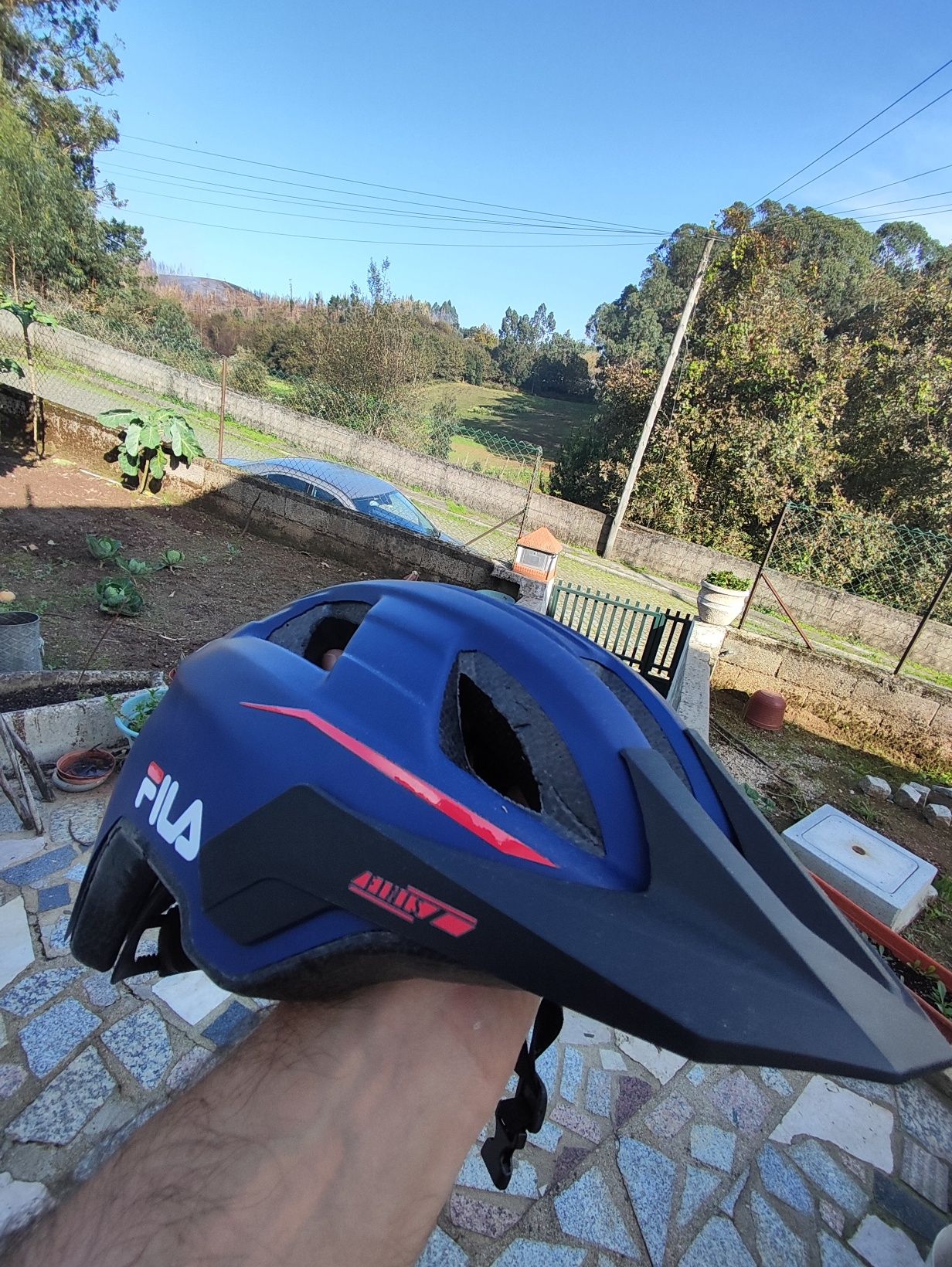 Capacete + malas para bicicleta