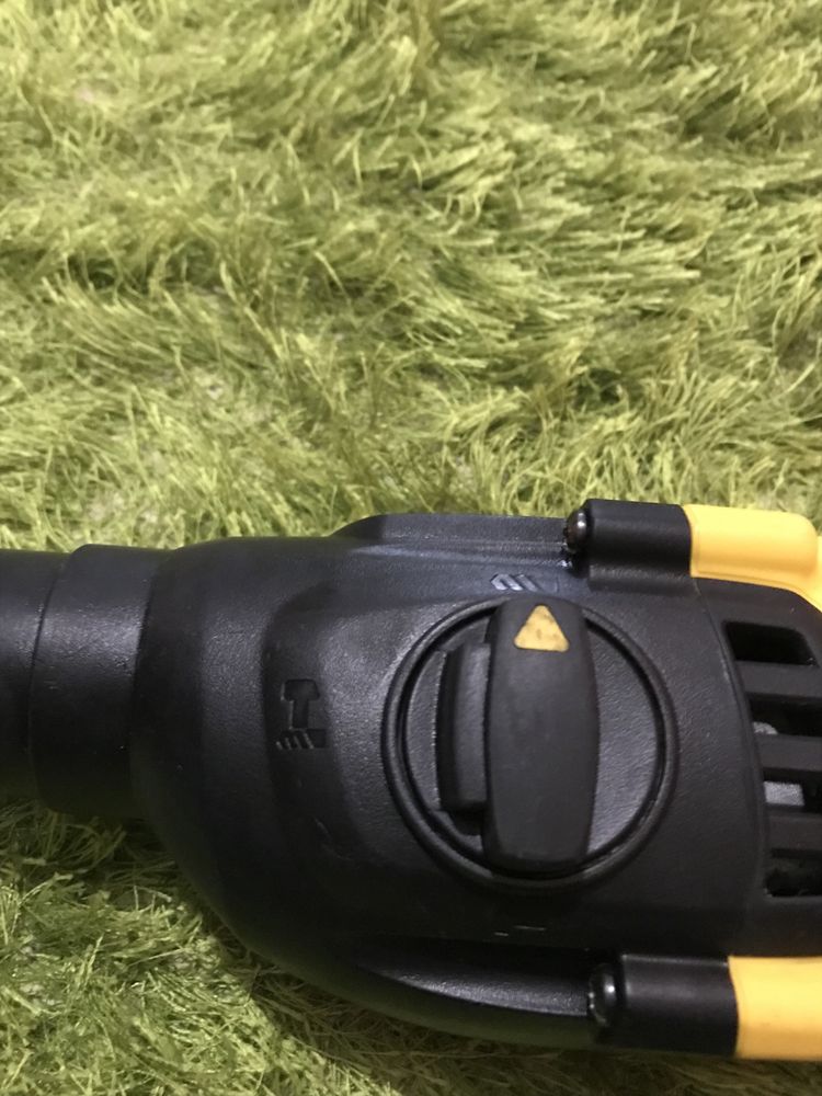 Torna DEWALT com martelo demolidor
