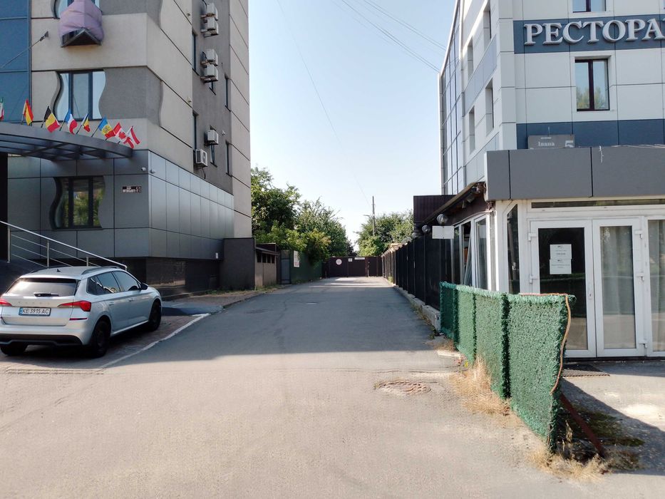 Нивки.И.Выговского(Гречко) .7,5 сот. Коммуникации.Закрытая территория.