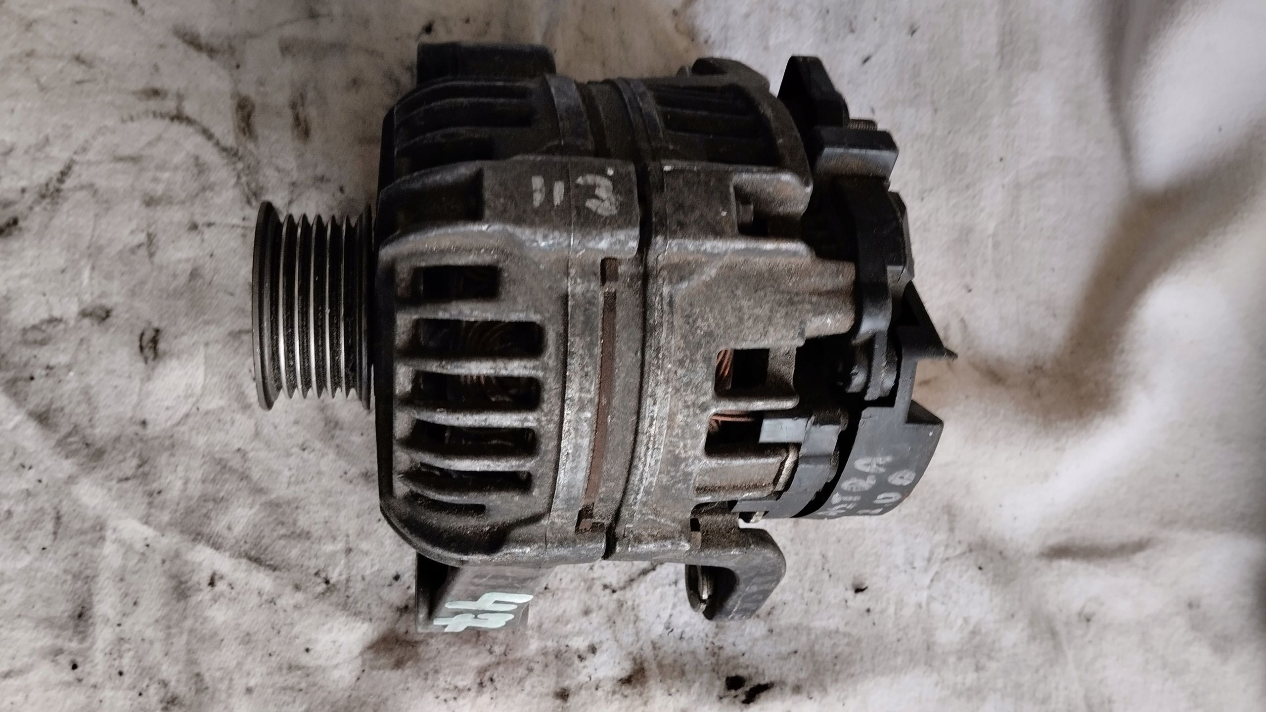 Alternator Opel Astra g ii Zafira a 2.0 Dti