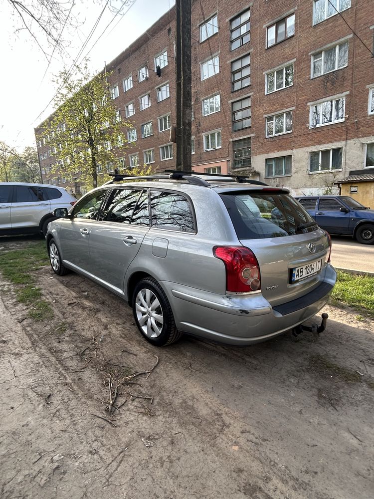 Продам Toyota Avensis 2008 року