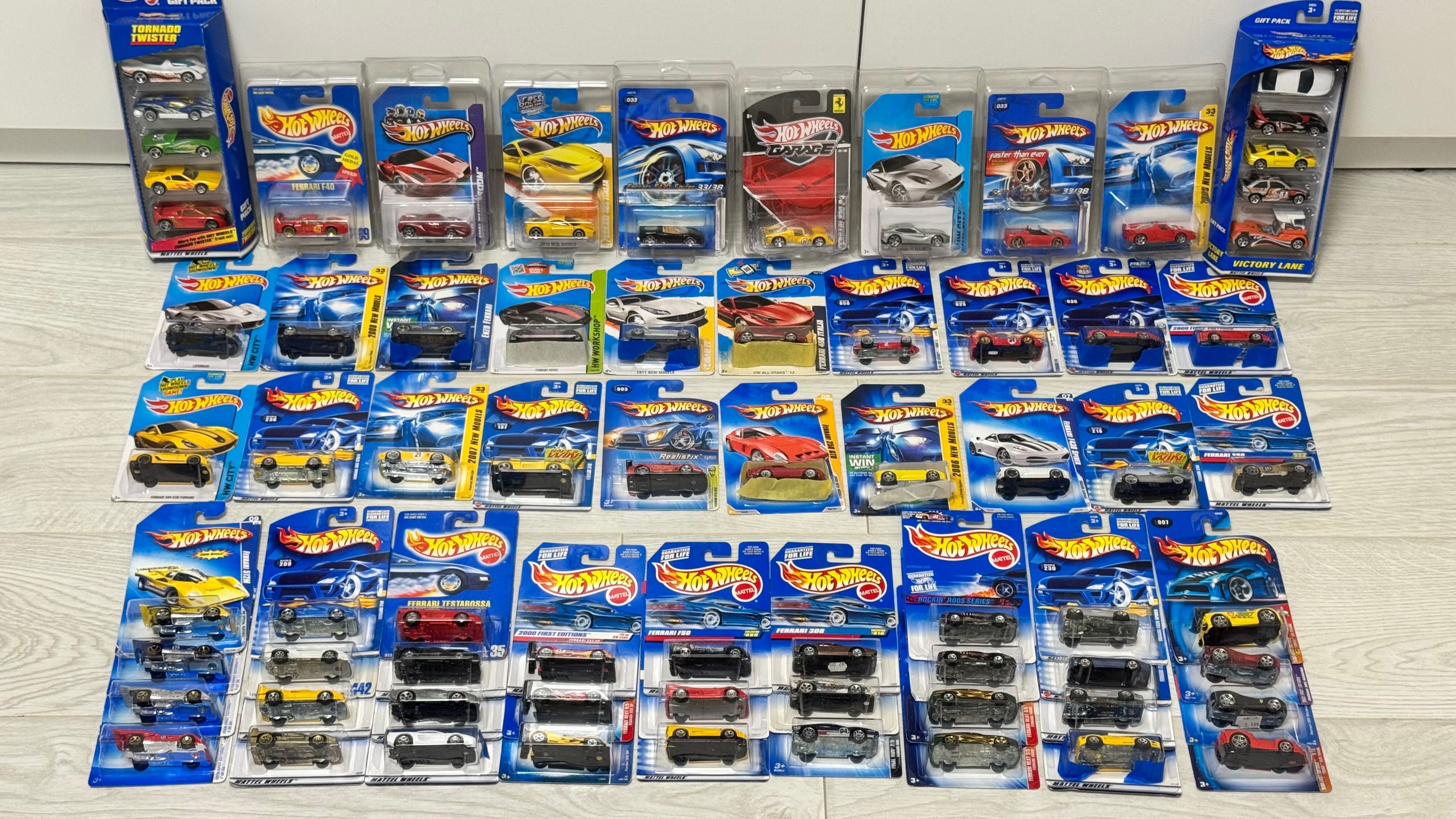 FERRARI HOT WHEELS запаки 65 штук лот Mattel феррарі хотвілс машинки