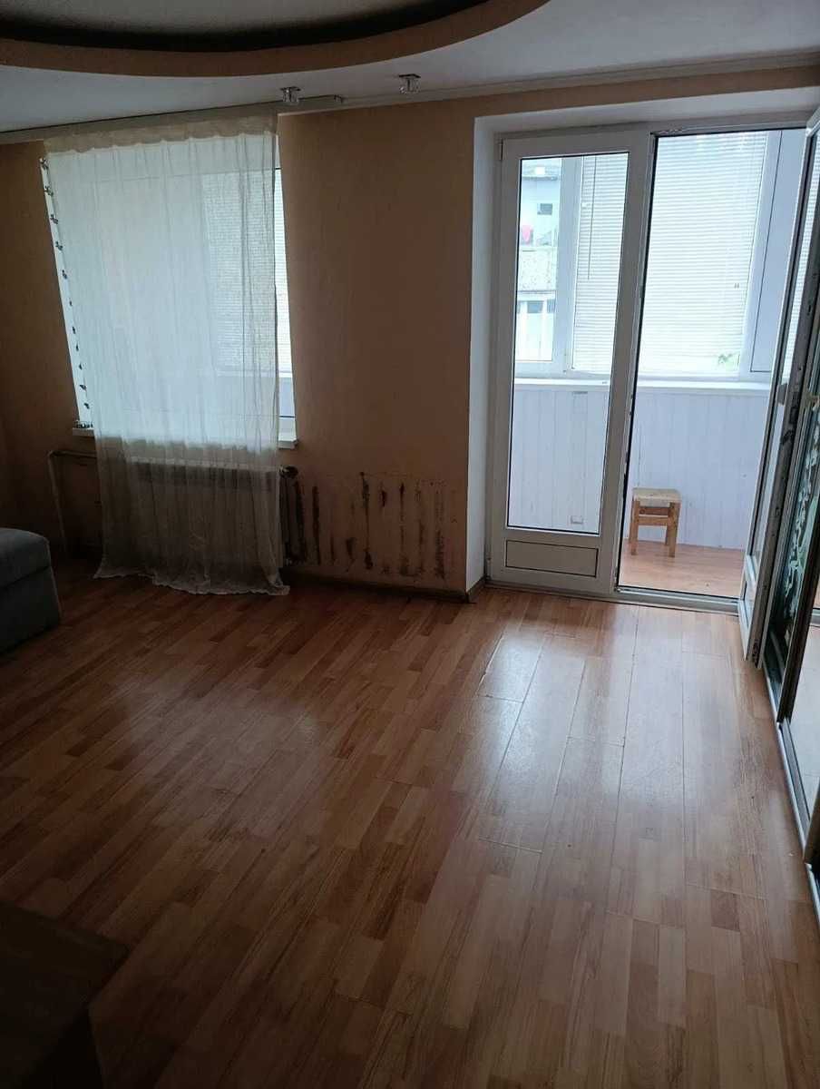 Продаж 1к квартири з ремонтом ТЦ Квадрат вул. Гната Юри, 1/11