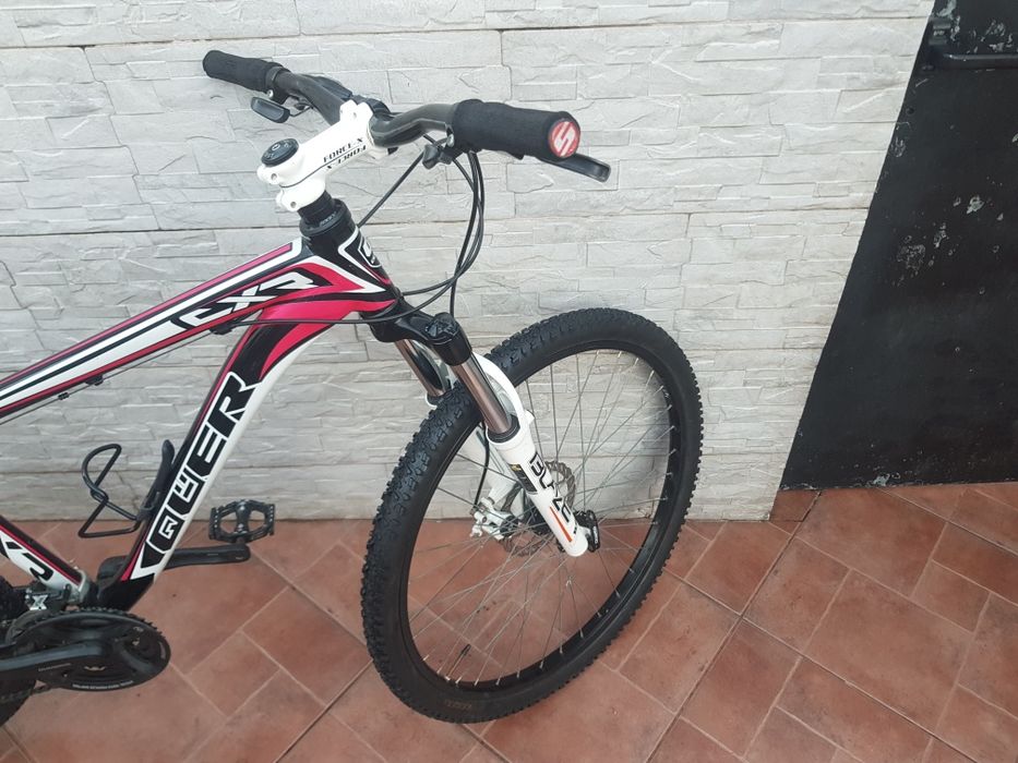 Bicicleta roda 26 travão de disco á frente e atrás tudo a funcionar