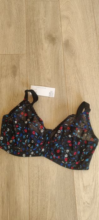 Новий бюстгальтер