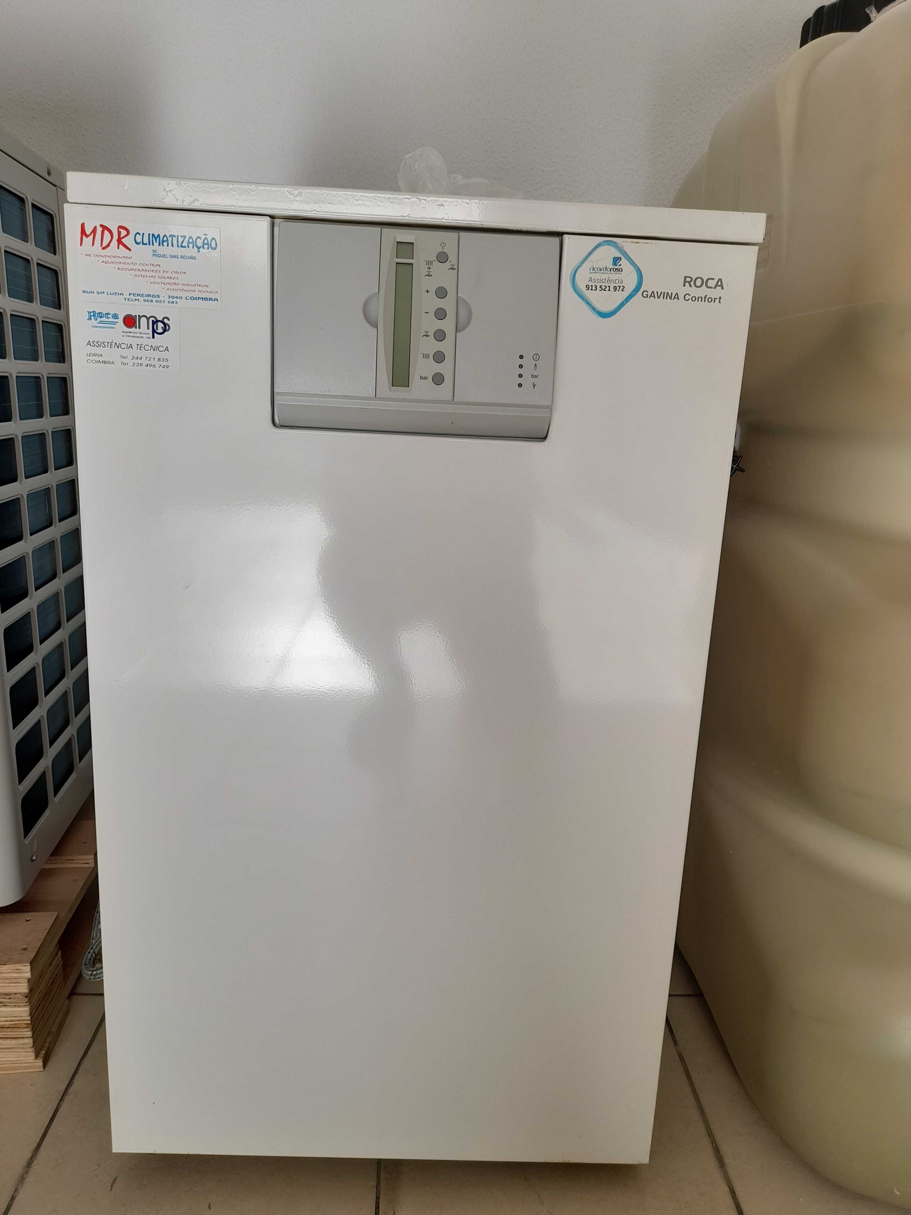 Vendo Caldeira Roca Gavina a Gasoleo  mas depositos de 500 litros