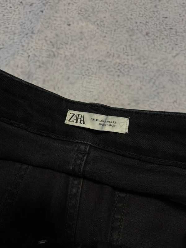 Czarne spodnie Zara z dziurami printed painted drill Drip uk - Size 42