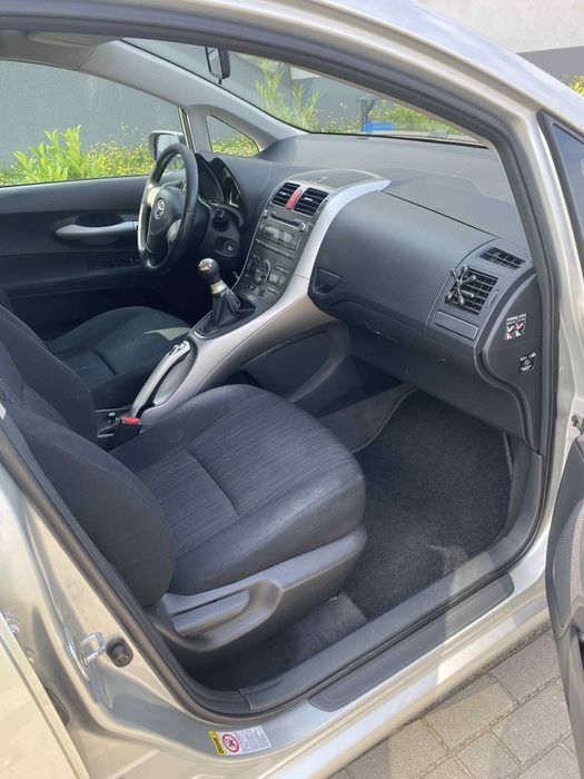 Toyota Auris Benzyna 2008 rok 1.4 Benzyna