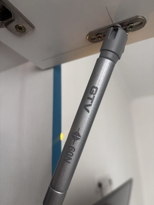 Стіл письмовий з навісними ящиками