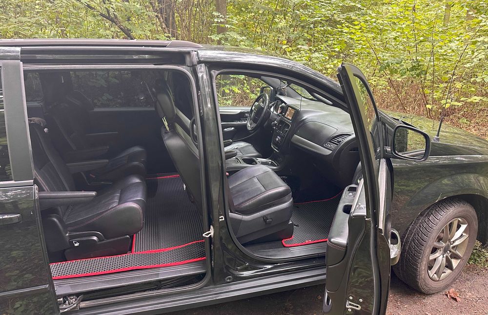 Dodge Grant Caravan wersja R/T