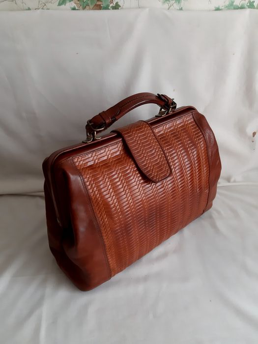 Портфель кожаный коричневый бу