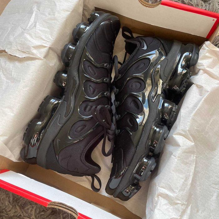 Nike Air VaporMax Plus 42
