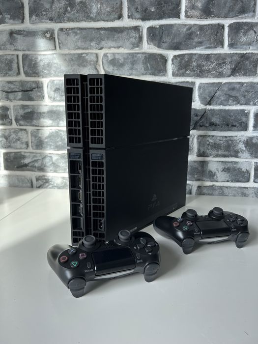 Ps4 Fat 500 gb - 2 геймпада / 17 игр - пс4 фат