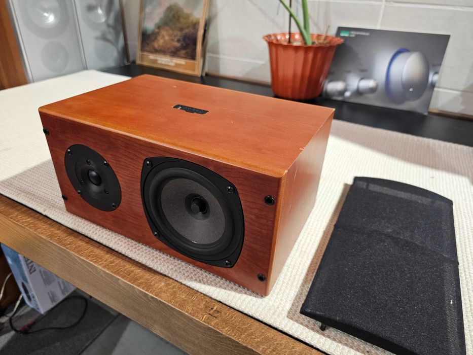 Rega Center Channel Speaker