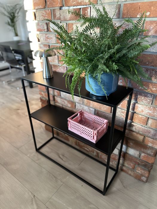 Czarna metalowa konsola jysk